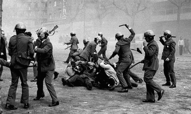  عمليات القمع ضد المظاهرات النقابية في أواخر الستينات.