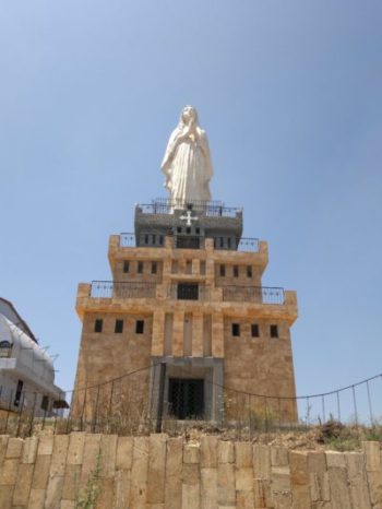 تمثال السيدة العذراء على قمة جبل السايح