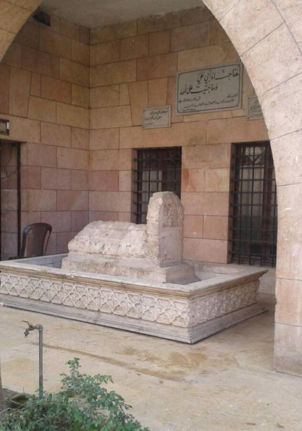 The tomb of Abu al-Ala' al-Ma'arri, October 2017 (Al-Jumhuriya)
