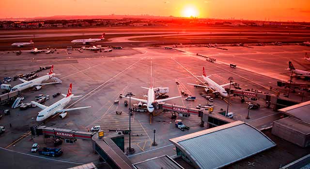 planes-istanbul-ataturk-airport-sunset